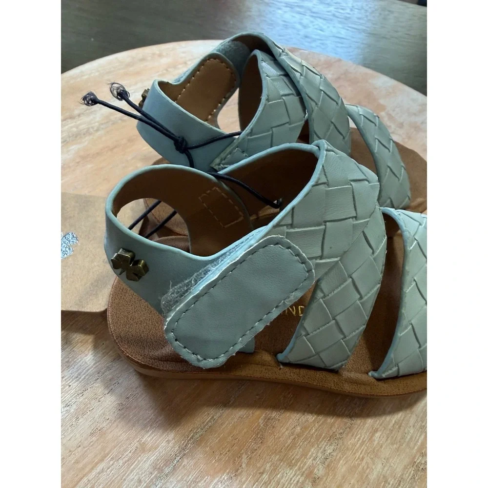 Lucky Brand adorable lucky